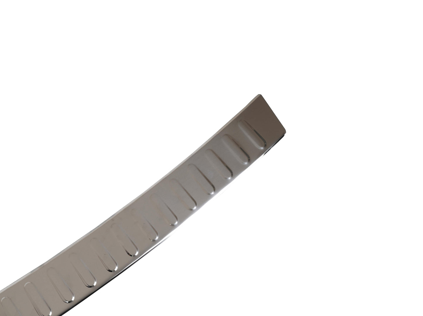 Chevrolet Captiva 2013–2018 Rear Bumper Sill Cover – Polished Stainless Steel